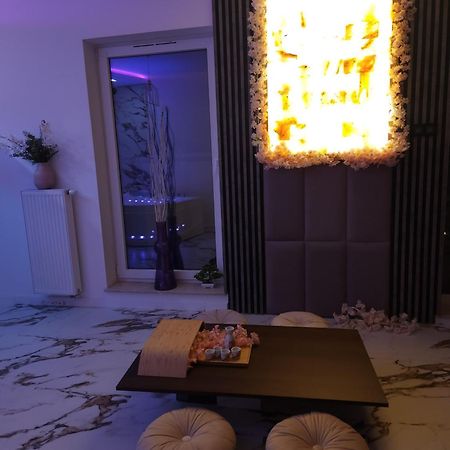 New In Gdansk! Red Room In The Heart Of Gdansk - Bdsm - With A Luxury Jacuzzi And Access To A Sauna Exterior foto