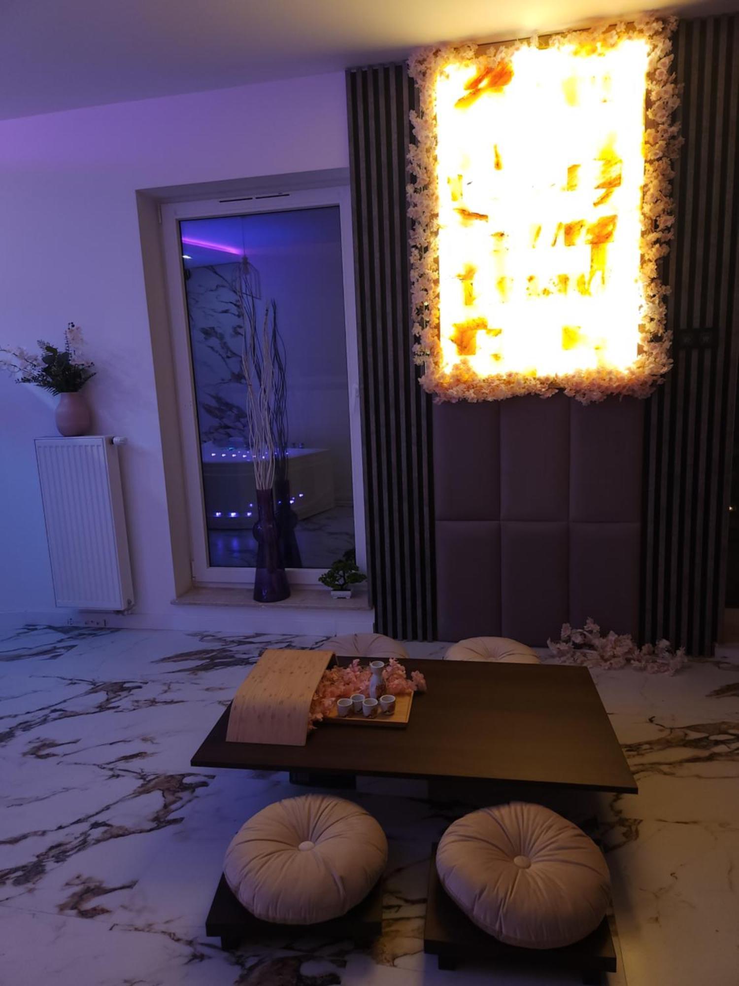 New In Gdansk! Red Room In The Heart Of Gdansk - Bdsm - With A Luxury Jacuzzi And Access To A Sauna Exterior foto